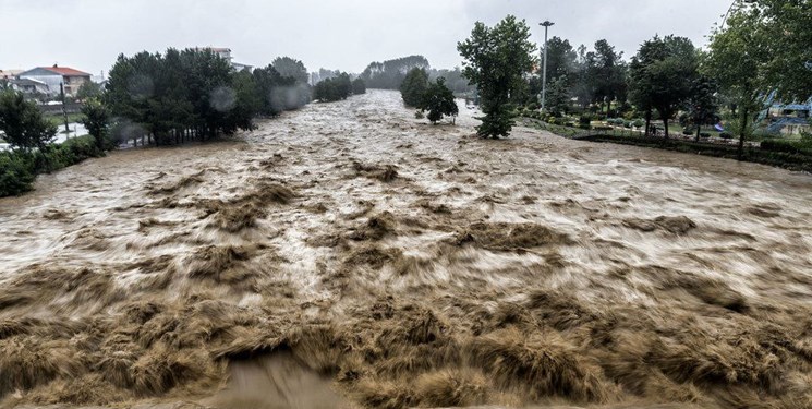 احتمال وقوع سیل در مازندران/ مردم از نزدیک شدن به رودخانهها خودداری کنند
