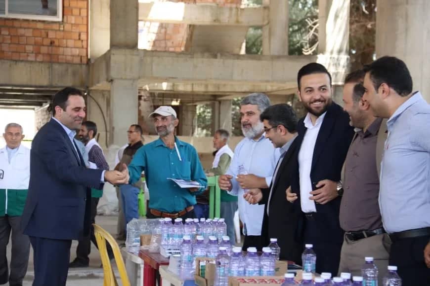 میز خدمت شهردار و شورای شهر چالوس بهمناسبت هفته شهرداریها و دهیاریها