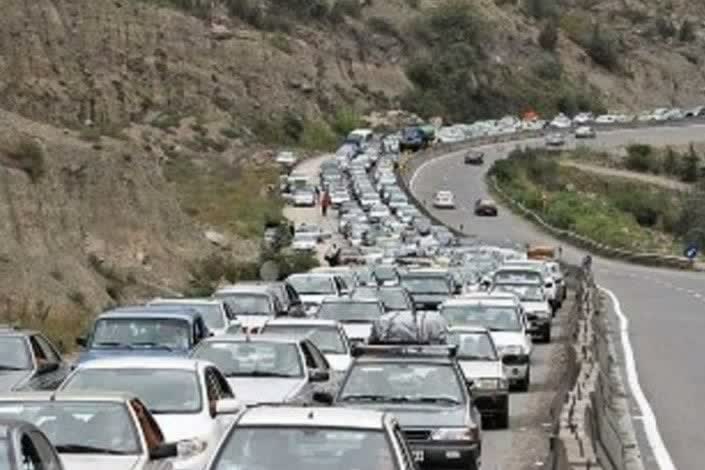 ترافیک سنگین و ادامه محدودیت‌ها در جاده‌های ورودی به مازندران