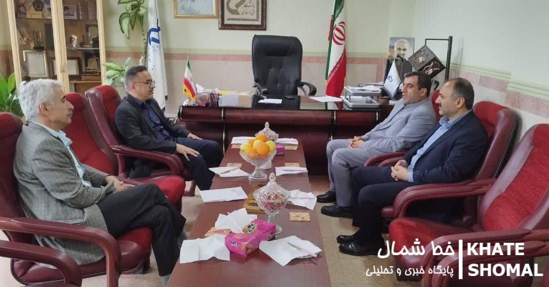 نشست مدیر آموزش و پرورش با سرپرست دانشکده فنیوحرفهای محمودآباد