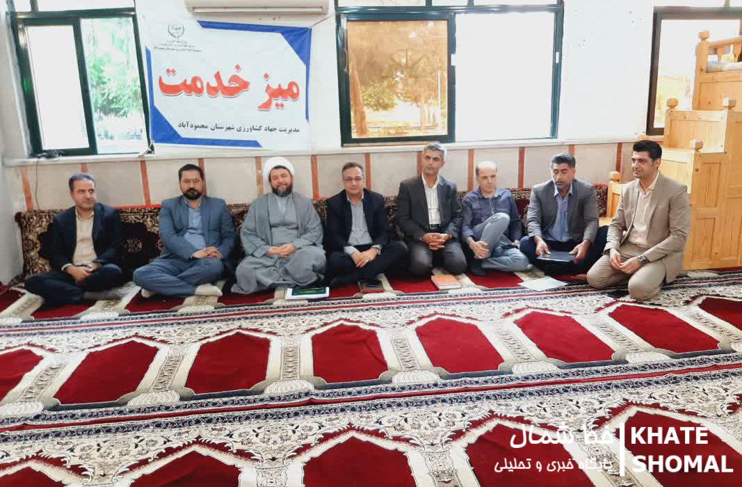 برپایی میز خدمت و پاسخگویی مدیر جهاد کشاورزی محمودآباد به نمازگزاران بخش سرخرود