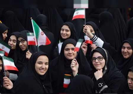 نقش زنان در گفتمان اسلامی، تمدن‌سازی است/ زنان رکن مهم جامعه ایمانی و تثبیتی برای استمرار انقلاب