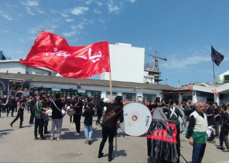 اینجا دیار دلدادگی به سرور و سالار شهیدان/محمودآباد یکپارچه سیاه‌پوش بود