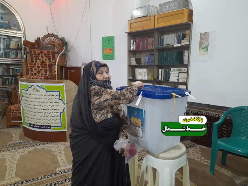 حماسه حضور پُر شور مردم محمودآباد در پای صندوقهای رای