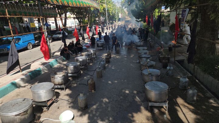 روایت نذرهای عاشورایی در دیار علویان/ چهل کاسه و لال پلو از نذرهای قدیمی مازنیها است