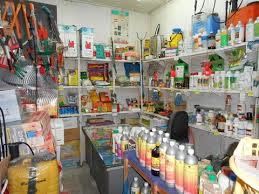 فروشگاههای عرضه سموم نباتی در محمودآباد پایش شد/ برخورد قانونی با متخلفان