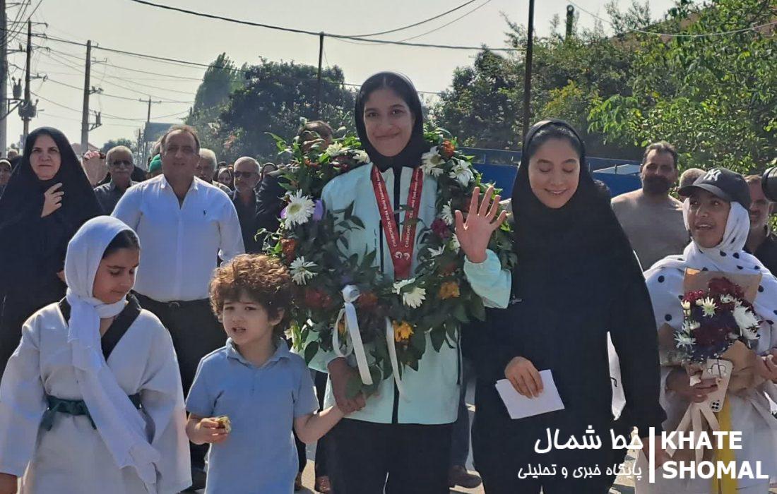 استقبال باشکوه محمودآبادیها از دختر طلایی تکواندو نوجوانان جهان