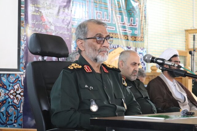 دشمن غیرت جوانان و مردان ما را هدف گرفته است