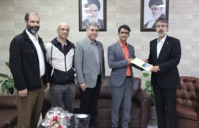 کوهنورد پرافتخار محمودآبادی مورد تقدیر مدیر کل ورزش و جوانان مازندران قرار گرفت
