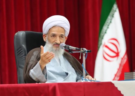 بزرگترین خدمت کسب رضایت مردم و پرهیز از رنجاندن آنان است
