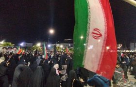 محمودآباد همچنان ایستاده