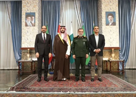 کرنش ائتلاف مکه در دارالخلافه مقاومت
